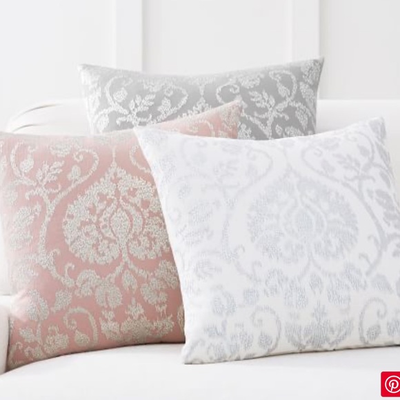 Set of TWO Pottery Barn Pillow Cases - Picture 3 of 8